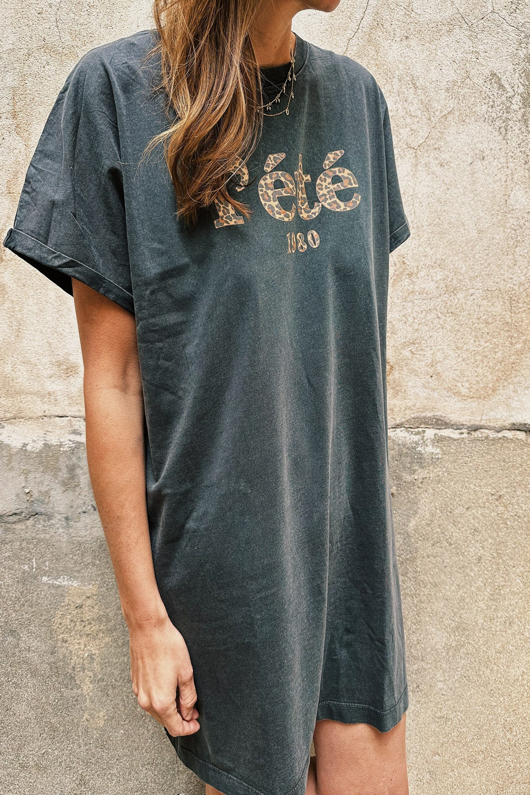robe2-min